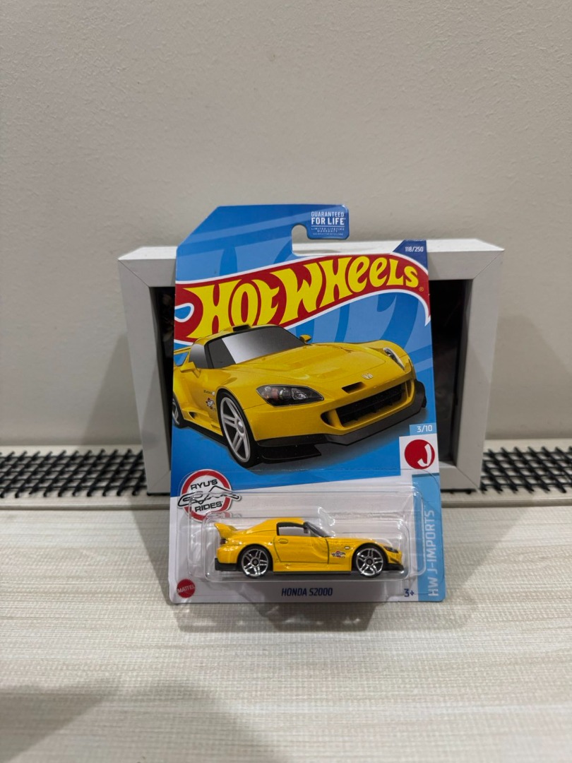 Hot Wheels Ryu S Ride Honda S Yellow Hobbies Toys Toys Games On Carousell