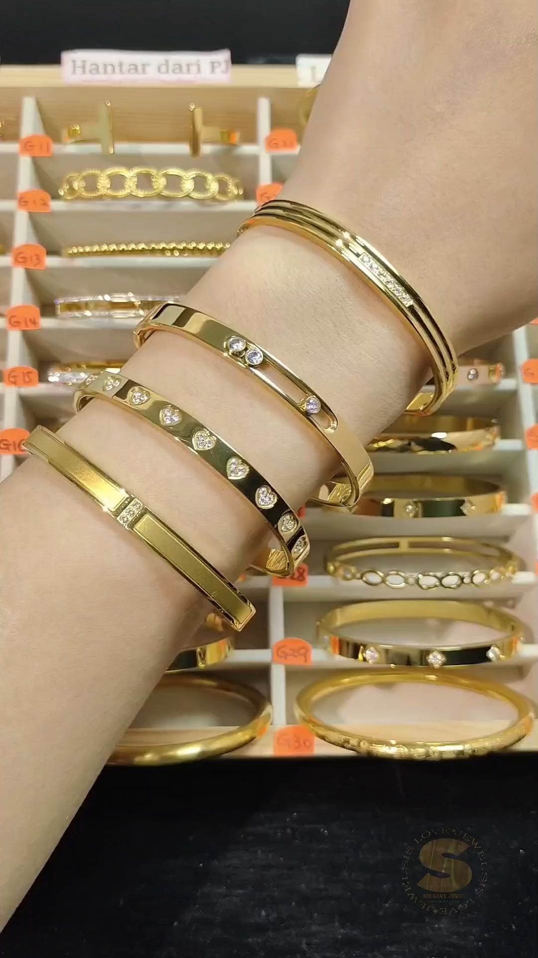 Gelang store gold plated