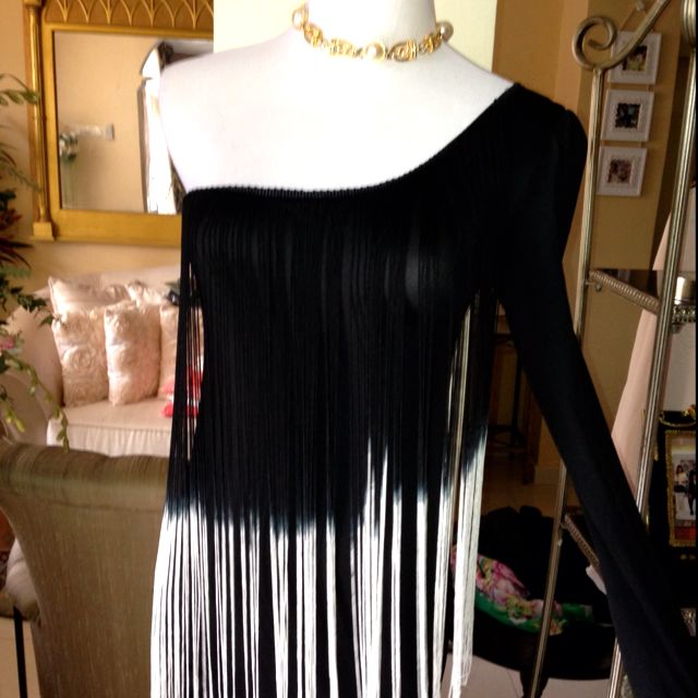 (Category: ) located in . Submitted by wardrobestash (Listing ID 470669, Image 1). Description: .