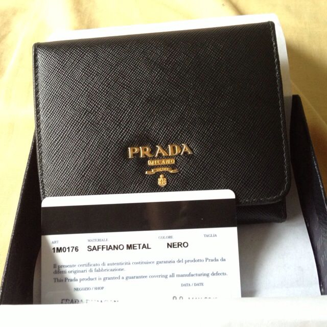 Prada 1m0176 shop