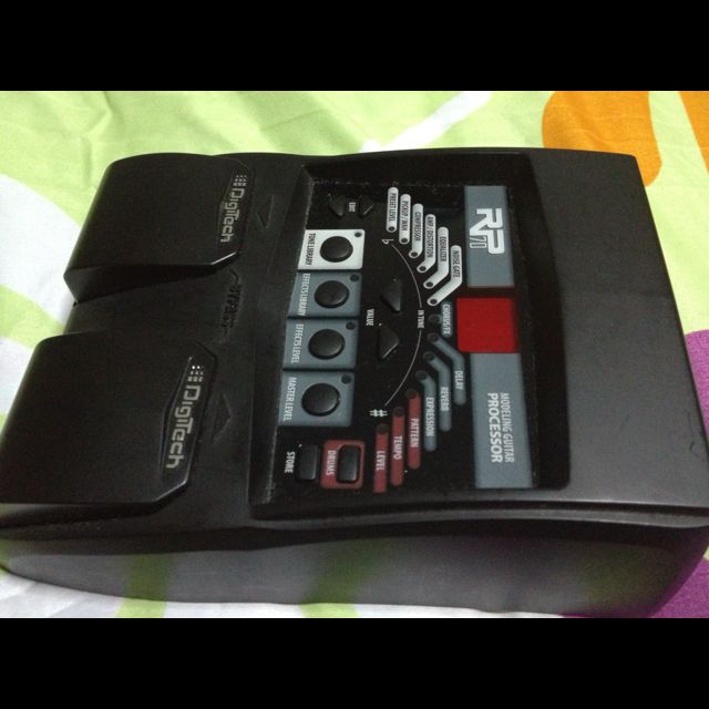 DigiTech RP70 Guitar Multi Effects, Hobbies & Toys, Music & Media
