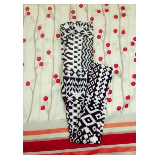 Aztec leggings on sale forever 21