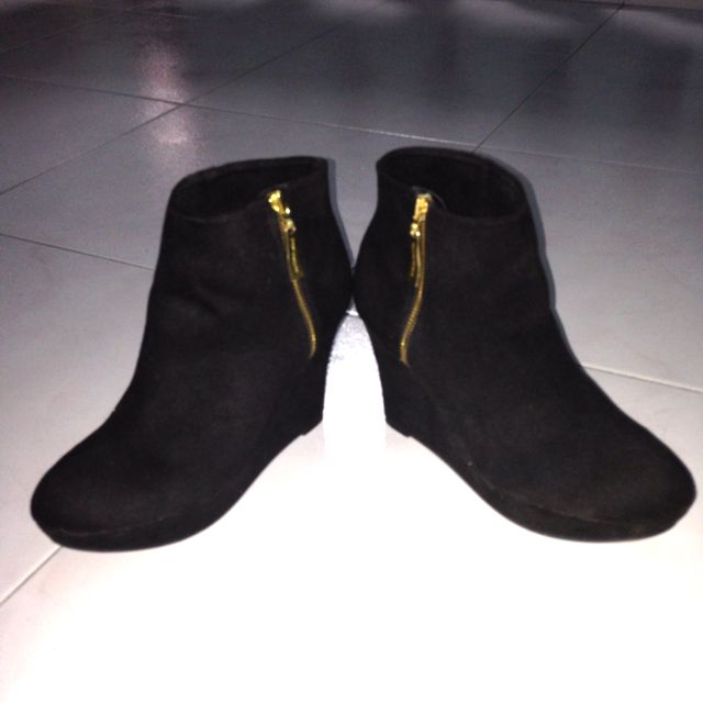 Christian siriano black boots best sale