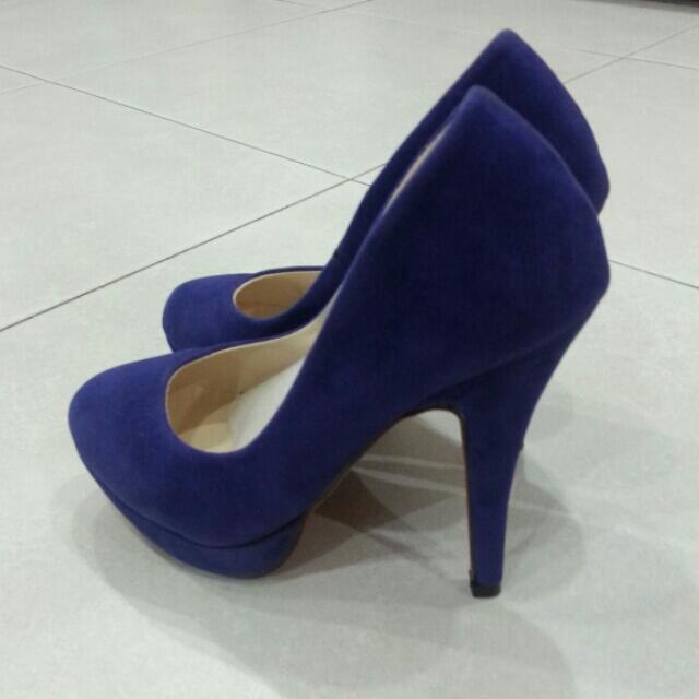 blue sole heels