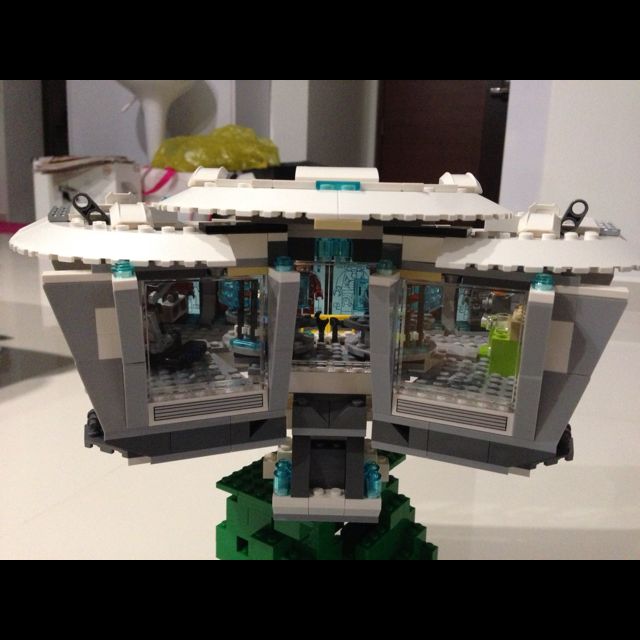 lego stark mansion