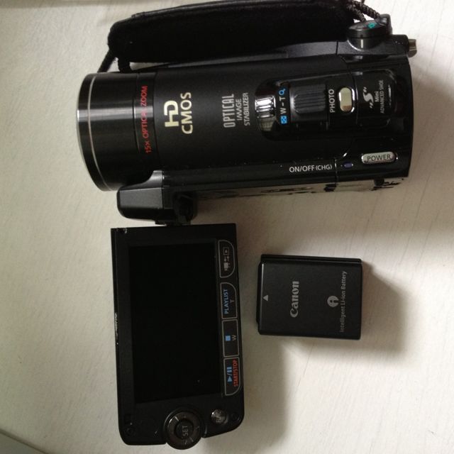 Canon Legria HF20 HD Camcoder, Photography, Cameras on Carousell