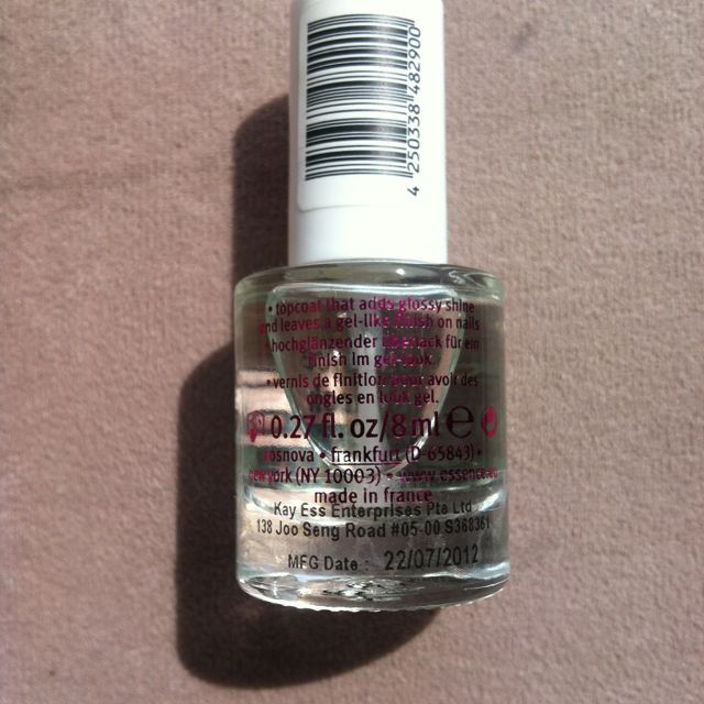 *PENDING* Essence gellook & Top Secret ultra fast dry top coat, Beauty