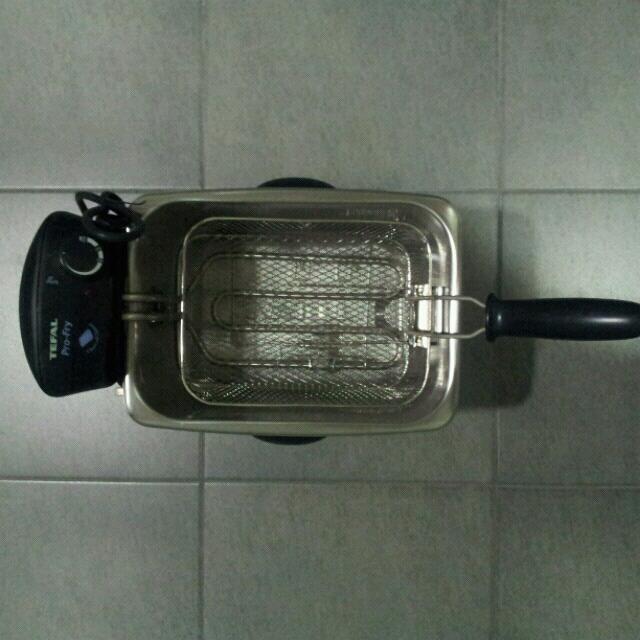 Tefal ProFry (Cleanoil System), Furniture & Home Living, Bathroom