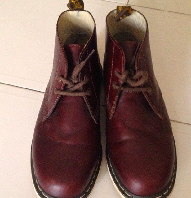 dr martens mid cut boots