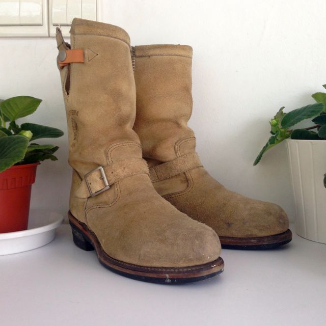 Chippewa nubuck boots best sale