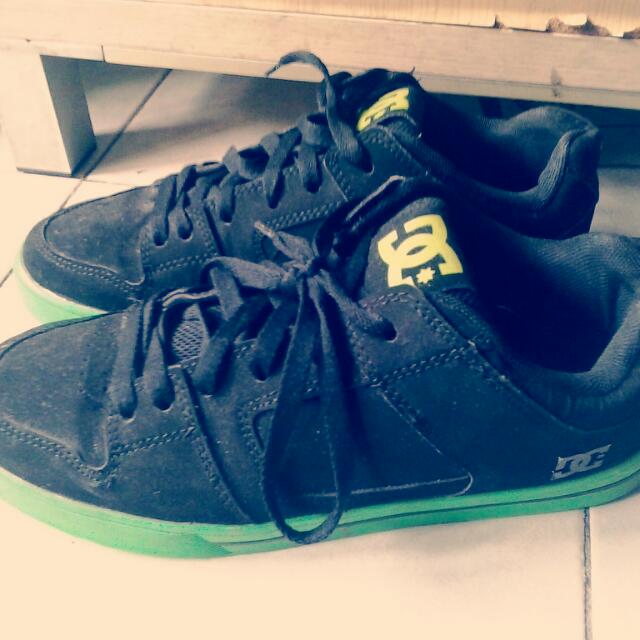 DC Skate Shoe Original, Everything Else on Carousell