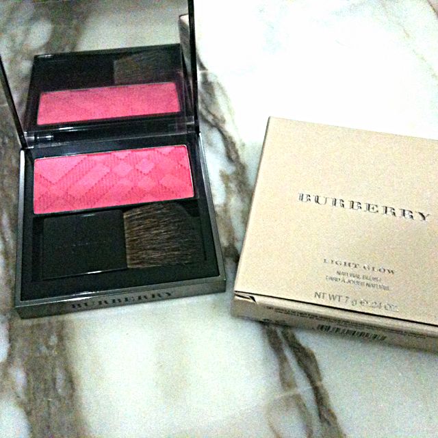 Pending) Burberry Light Glow Natural Blush in No. 9 Coral Pink, Beauty &  Personal Care, Face, Face Care on Carousell