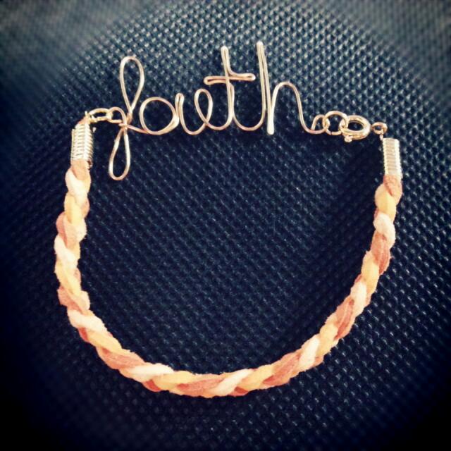 Customized Bracelets (Category: Handmade Craft) located in Singapore. Submitted by kajor (Listing ID 1444498, Image 2). Description: .