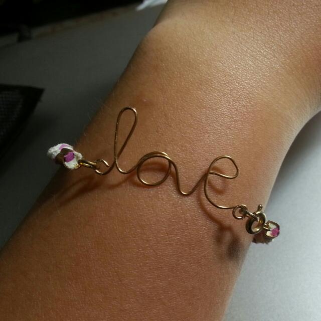 Customized Bracelets (Category: Bracelets) located in Singapore. Submitted by kajor (Listing ID 1449105, Image 2). Description: .