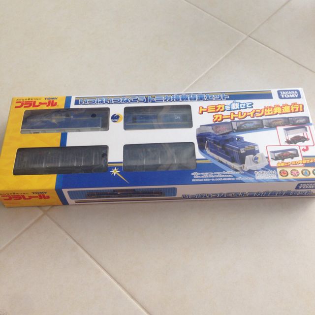 tomy freight train