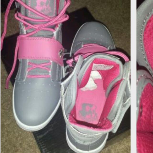 Vlado Tennis Shoes Women s Fashion on Carousell