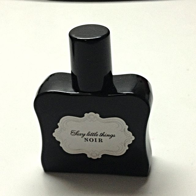 Sexy little hotsell things noir