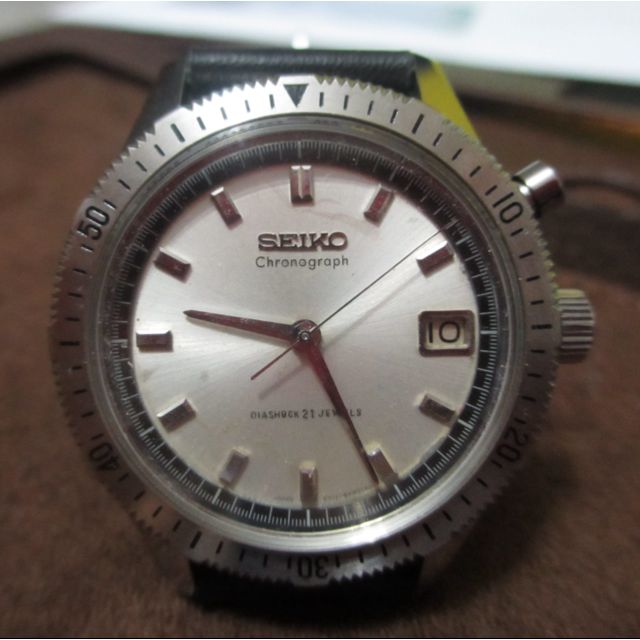Rare vintage Seiko chronostop 5717-8990 Manual chronograph men's watch,  Luxury, Watches on Carousell