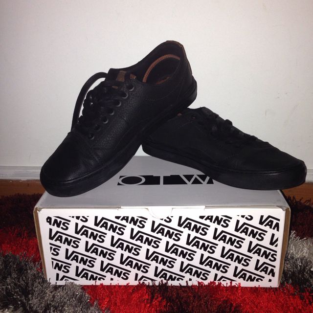 Vans larkin discount