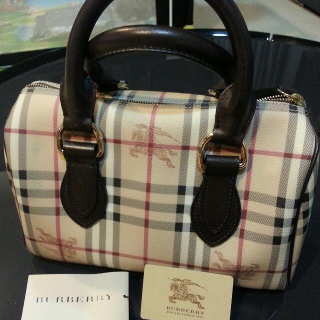 Original Burberry boston bag, Luxury, Bags & Wallets on Carousell