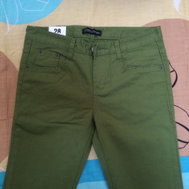 green skinny chino pants