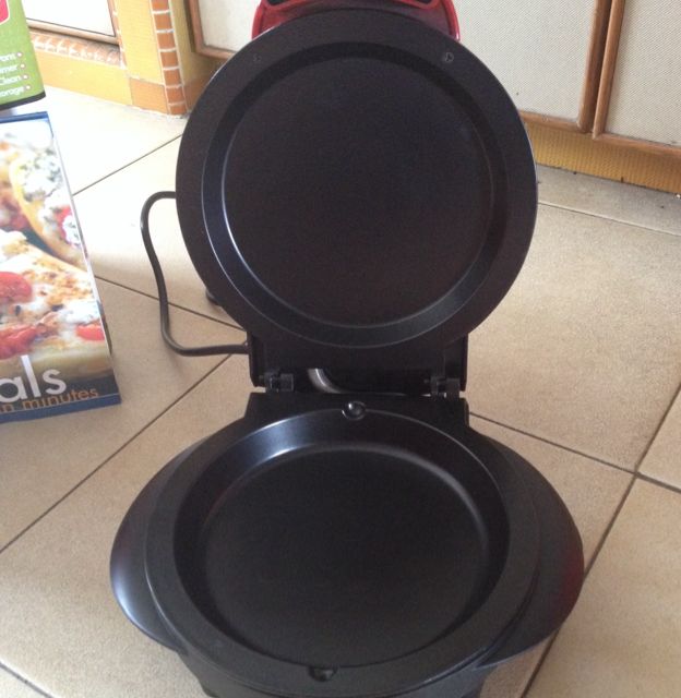 Price Reduced Xpress Redi Set Go Cooker Everything Else on Carousell