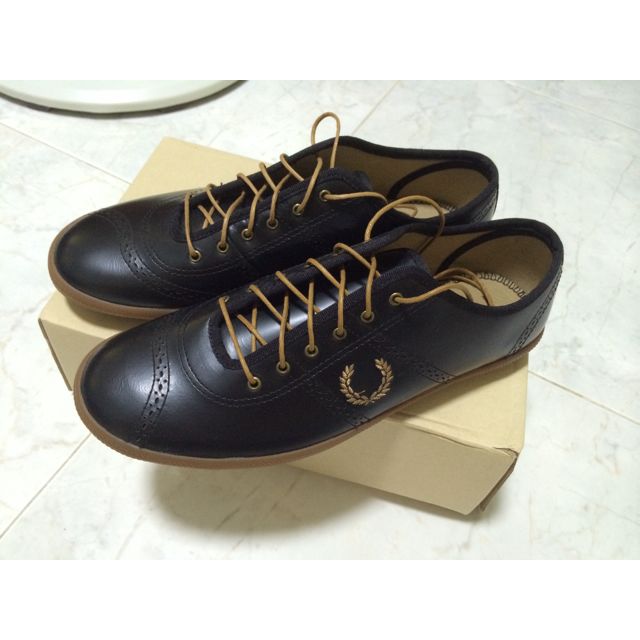 Fred Perry Laurel Wreath Blade Leather Plimsoll Men s Fashion Footwear Dress Shoes on Carousell
