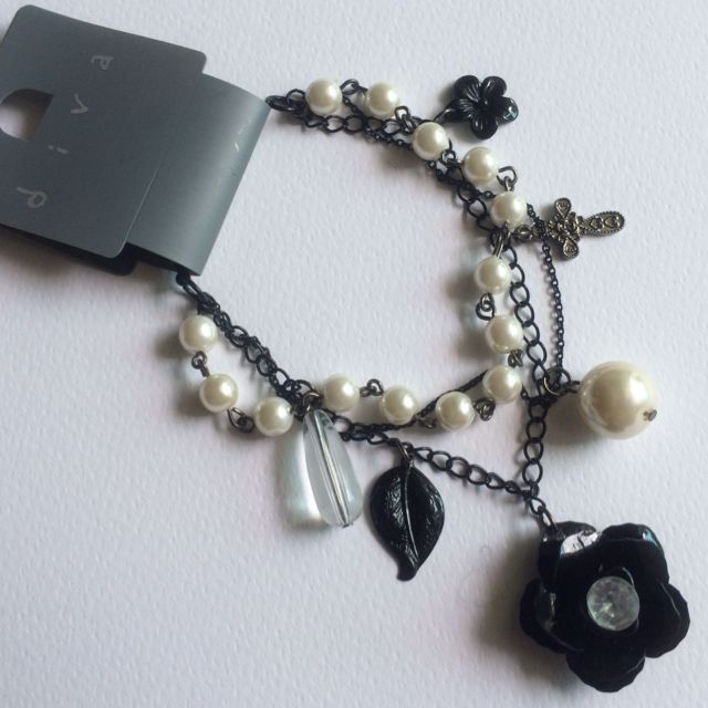 Diva Charms Bracelet Women S Fashion On Carousell