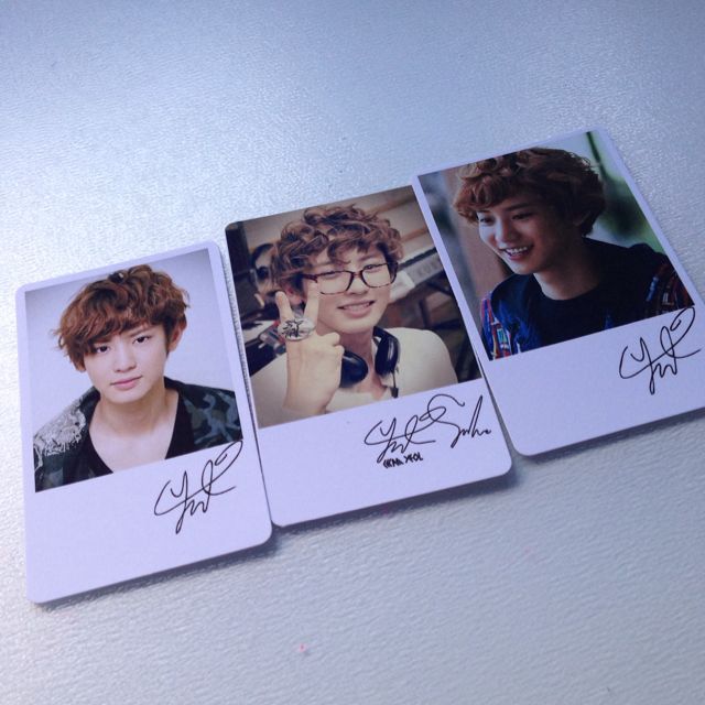 Chanyeol Lomo Cards (Category: K-Wave Merchandise) located in Singapore. Submitted by sginstocks (Listing ID 2103207, Image 1). Description: .
