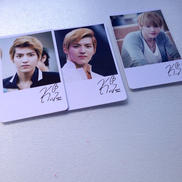 Kris lomo Cards (reserved) (Category: Other Merchandise) located in Singapore. Submitted by sginstocks (Listing ID 2103255, Image 1). Description: .