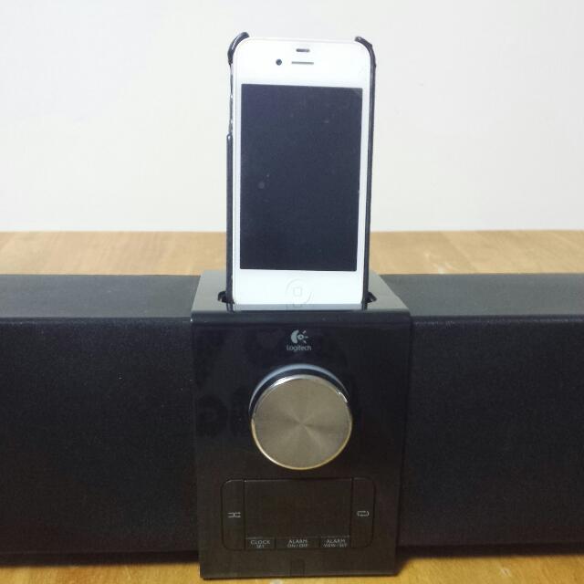 logitech speaker iphone 4