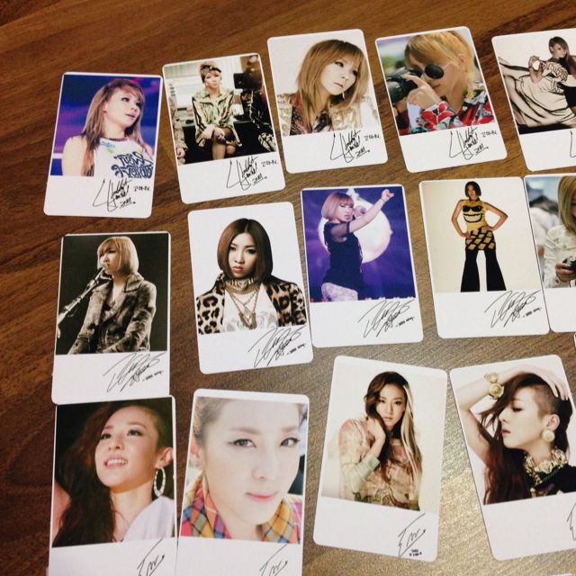 2NE1 Lomo Cards (Category: Other Merchandise) located in Singapore. Submitted by sginstocks (Listing ID 2133789, Image 2). Description: .