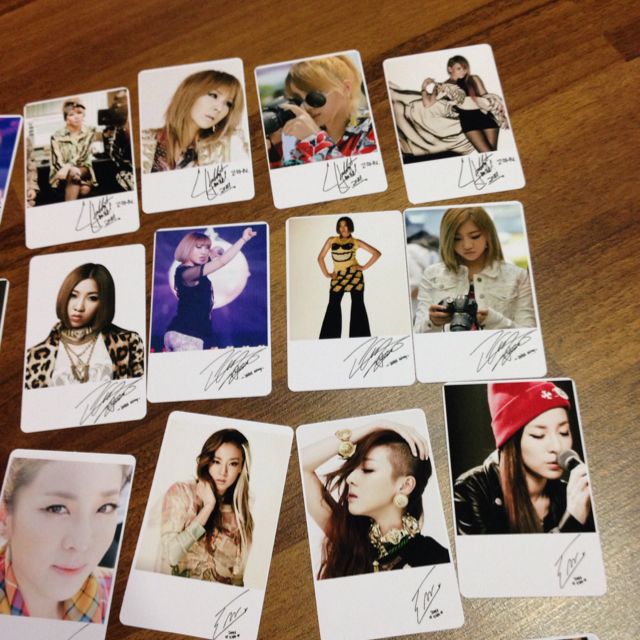 2NE1 Lomo Cards (Category: Other Merchandise) located in Singapore. Submitted by sginstocks (Listing ID 2133789, Image 3). Description: .
