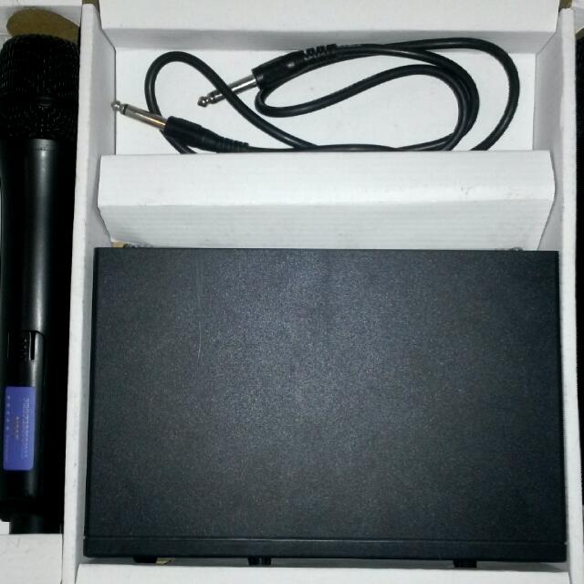 MARTIN ROLAND MRV-130 WIRELESS MICROPHONE, Computers & Tech, Parts ...
