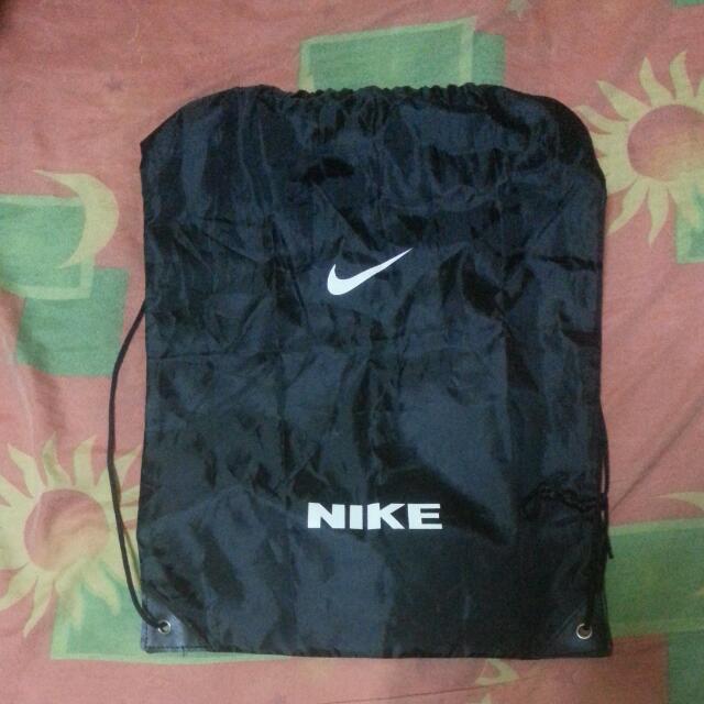 Nike String Bag, Men's Fashion, Bags, Belt bags, Clutches and Pouches ...