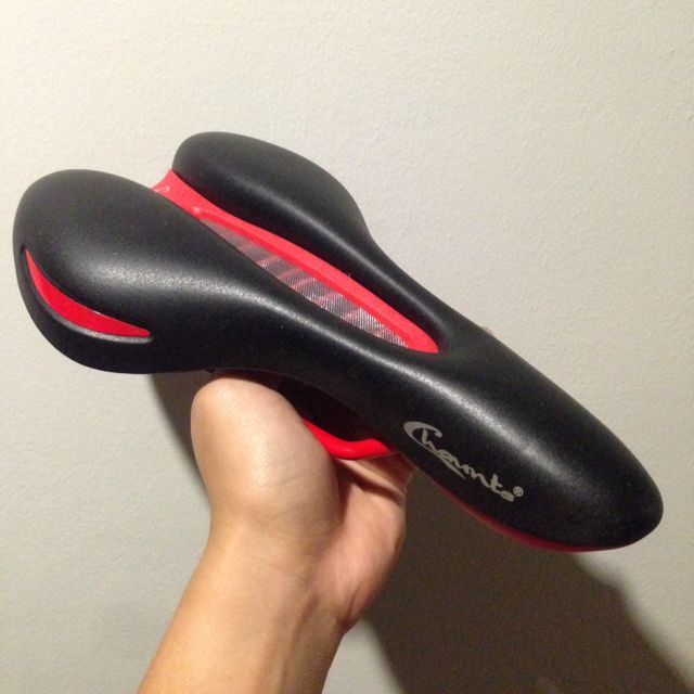 chaunts saddle