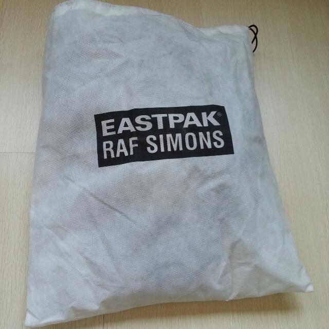 🆕 Eastpak X Raf Simons Nylon Sling , Men's Fashion, Bags, Sling