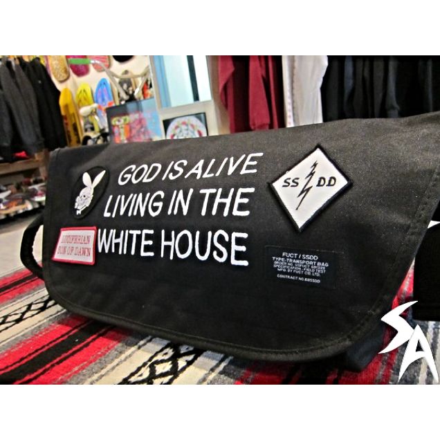 FUCT SSDD メッセンジャーバック Fuct SSDD Transport Bag | Hypebeast
