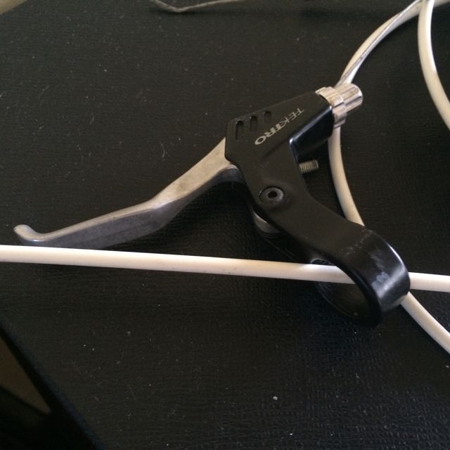 Tektro Novela Mech Disc Brakes, Sports on Carousell