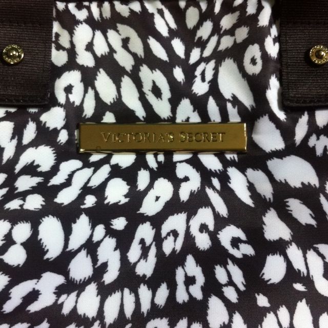 Authentic Victoria Secret Laptop Bag, Women's Fashion, Bags & Wallets