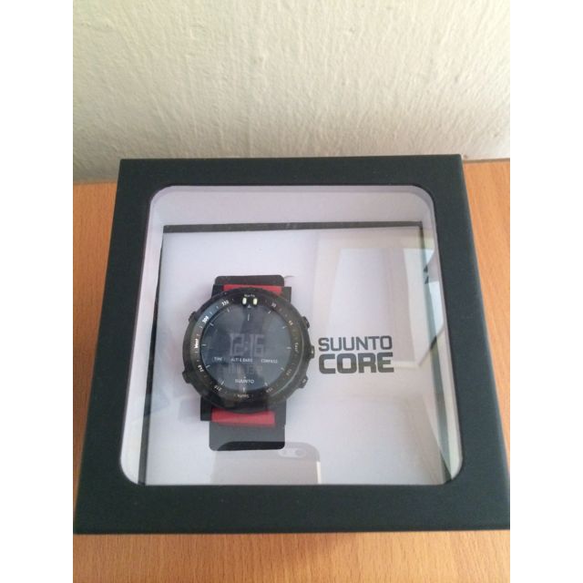 suunto core red crush