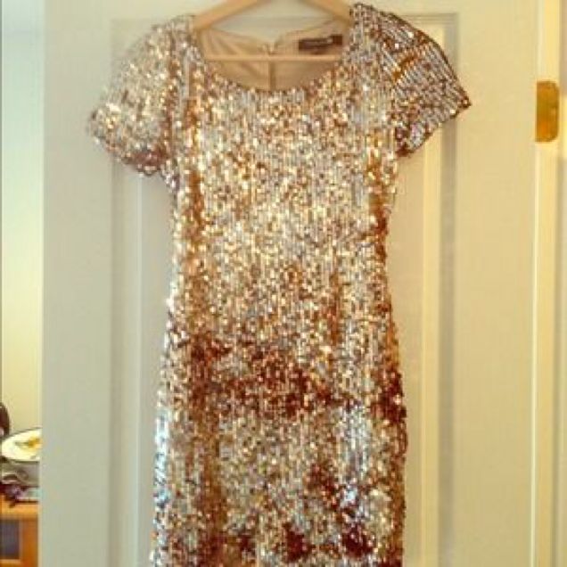 Forever 21 shop gold sequin dress