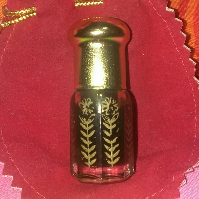 Minyak attar oud deals