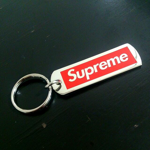 Supreme Metal Tag Keychain