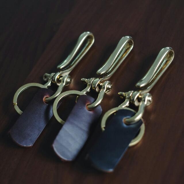 Solid Brass Key Hooks (Category: Accessory holder, box & organizers) located in Singapore. Submitted by rec0il3d (Listing ID 3167597, Image 1). Description: .