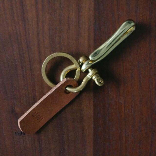 Solid Brass Key Hooks (Category: Accessory holder, box & organizers) located in Singapore. Submitted by rec0il3d (Listing ID 3167597, Image 3). Description: .
