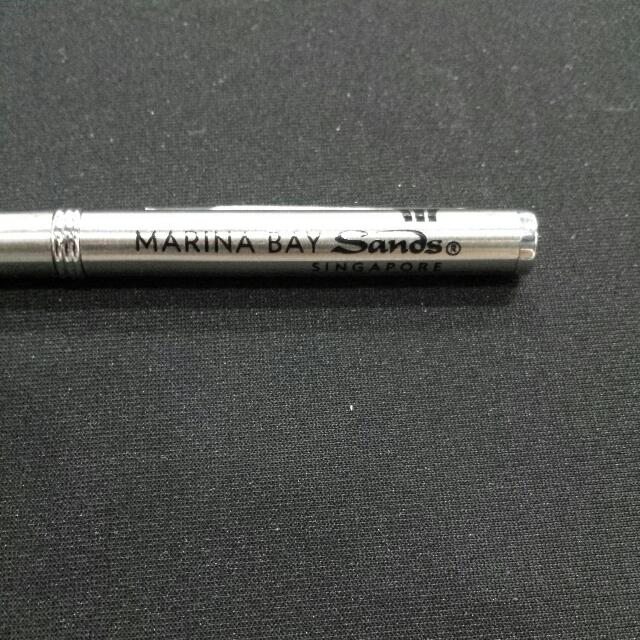 marina bay sands singapore pen