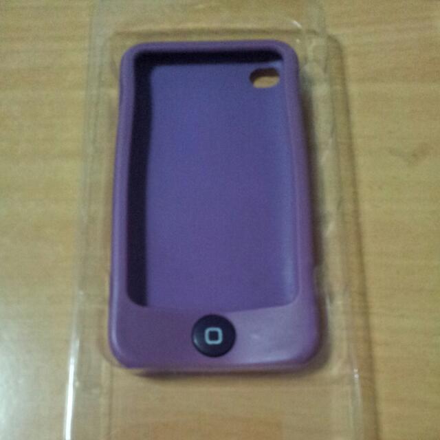 Itouch 4 Casing (Category: Networking) located in Singapore. Submitted by chellex2 (Listing ID 3429429, Image 1). Description: .