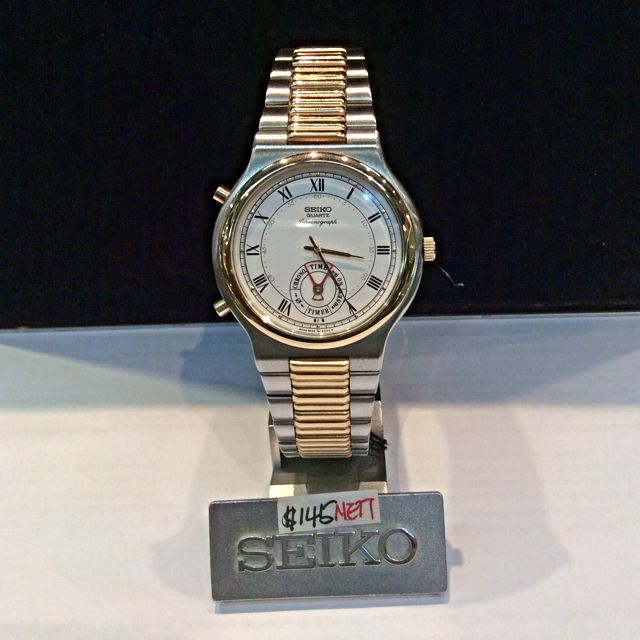 BN Seiko Vintage Chronograph Quartz Watch 8M25 8030, Mobile Phones &  Gadgets, Wearables & Smart Watches on Carousell