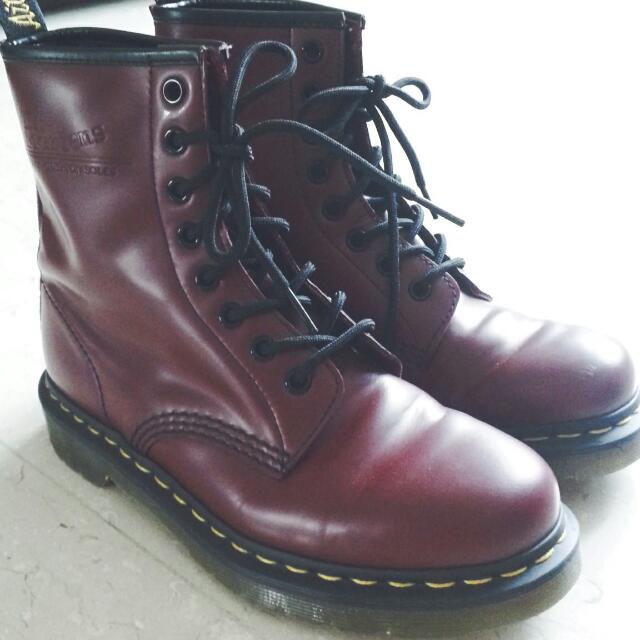 Dr. AirWair Martens Classics Original (With Bouncing Soles) , Women's Fashion, Footwear, Loafers Dr. AirWair Martens Classics Original (With Bouncing Soles) , Women's Fashion, Footwear, Loafers